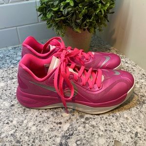 Nike Hyperfuse pink tennis shoes size 8